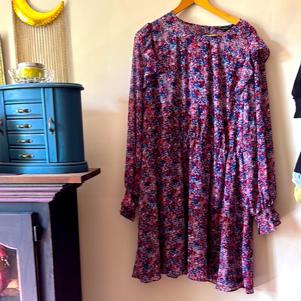🌸💜🦋☀️Floral Long Sleeve Dress